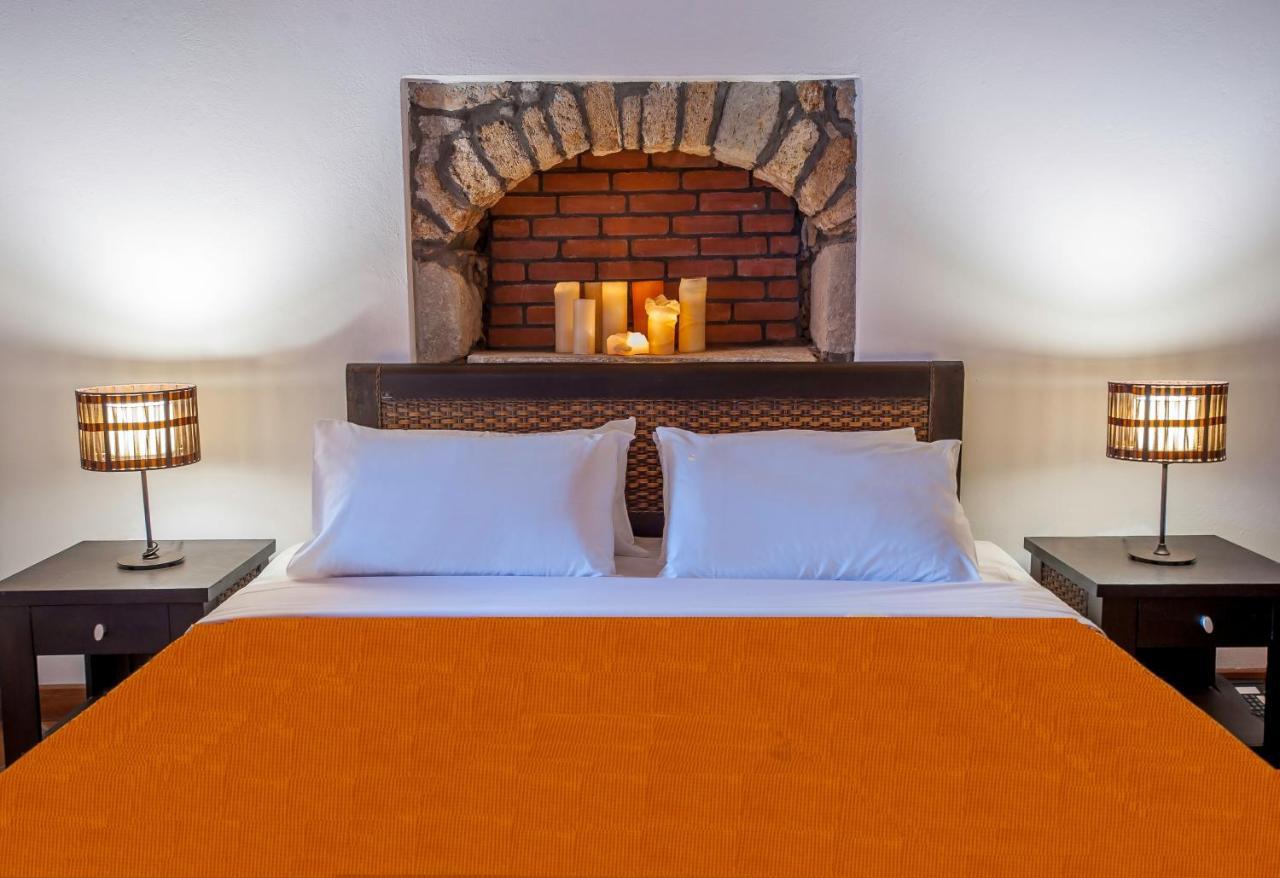 The Varos Residences Hotel Bagian luar foto