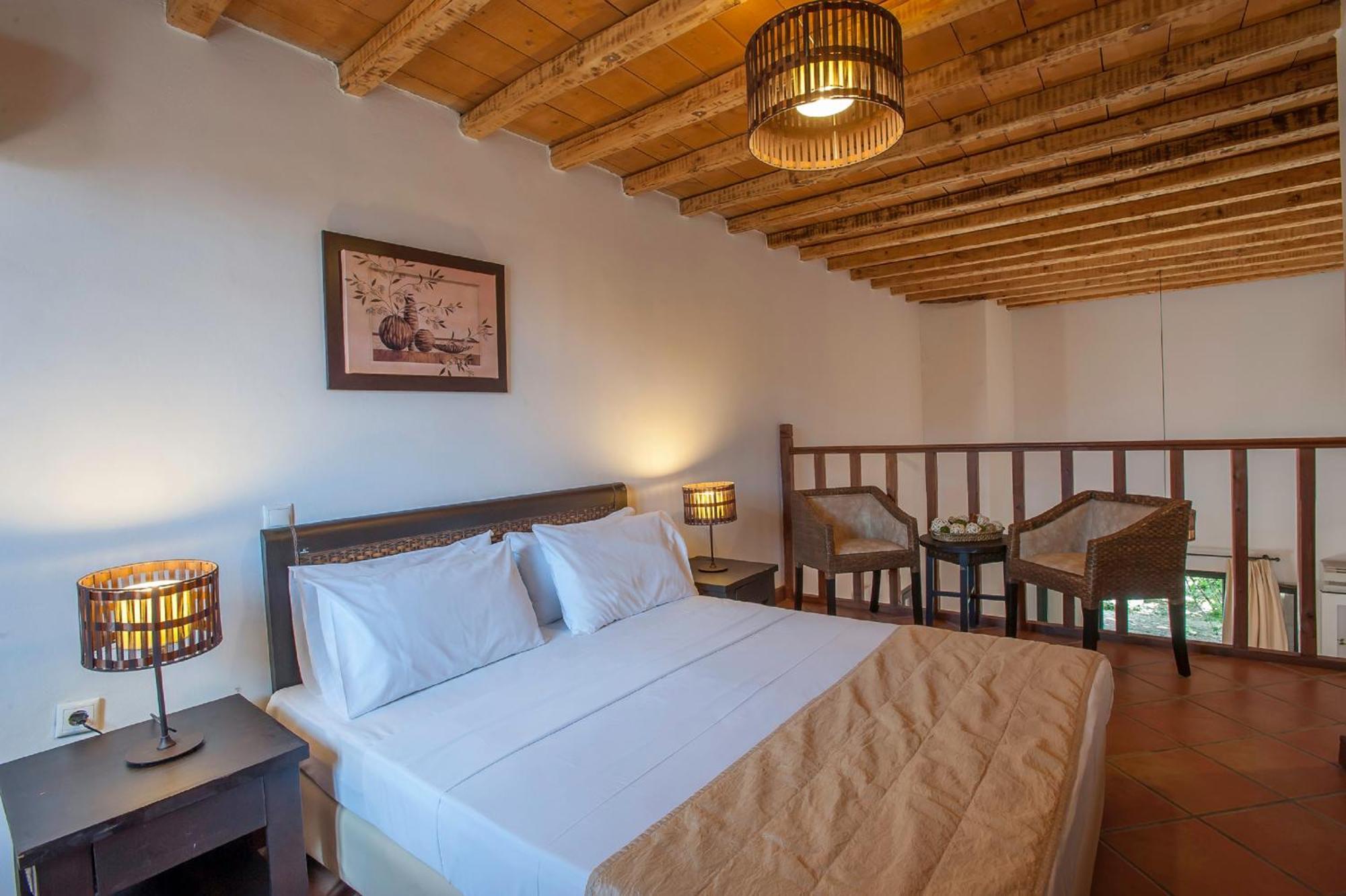 The Varos Residences Hotel Bagian luar foto