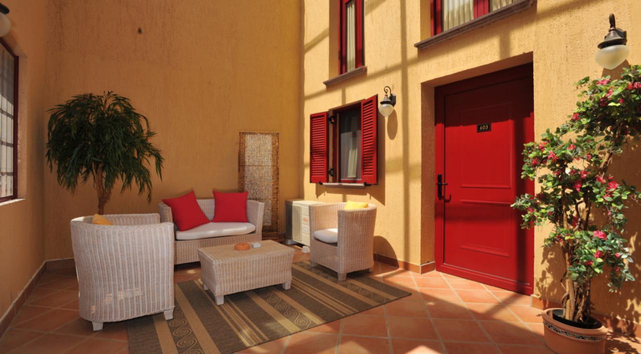 The Varos Residences Hotel Bagian luar foto